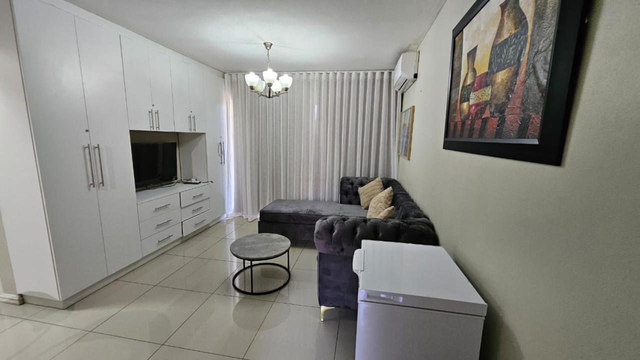 Appartement Summersands 83 North Durban- 2 Bedrooms *