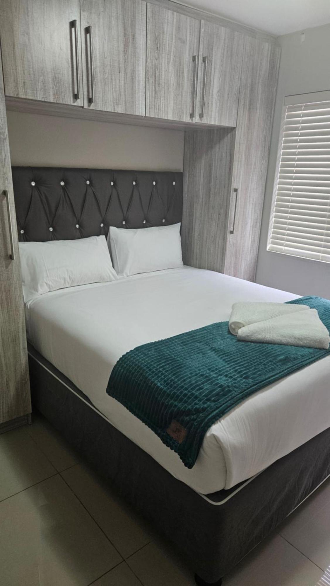 Summersands 83 North Durban- 2 Bedrooms * Durban