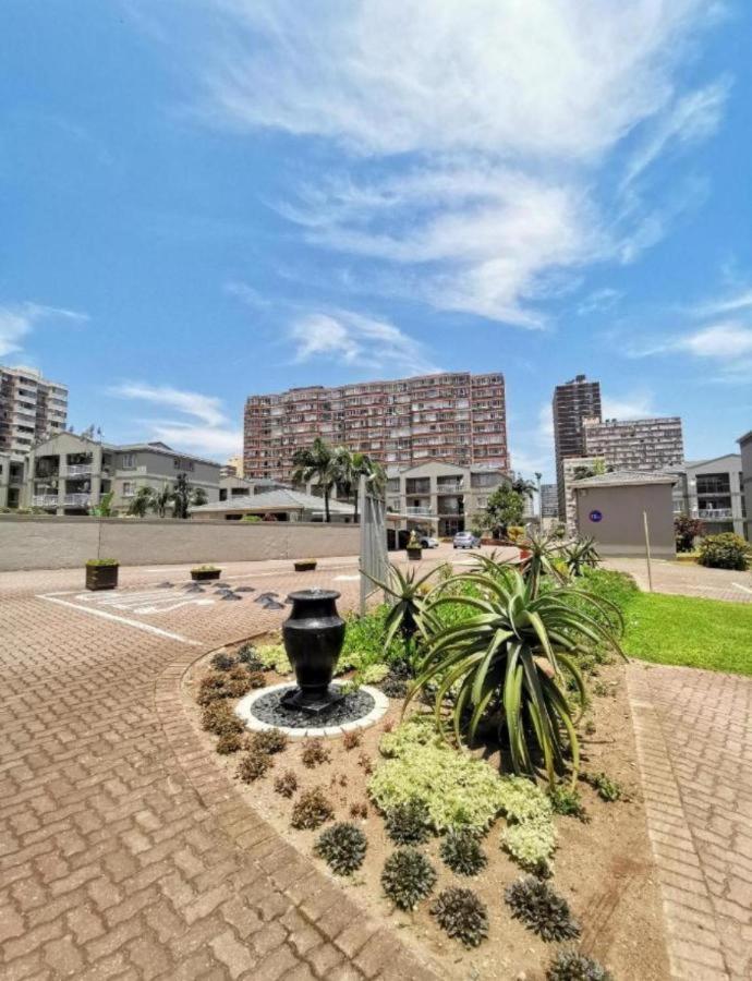 Appartement Summersands 83 North Durban- 2 Bedrooms *